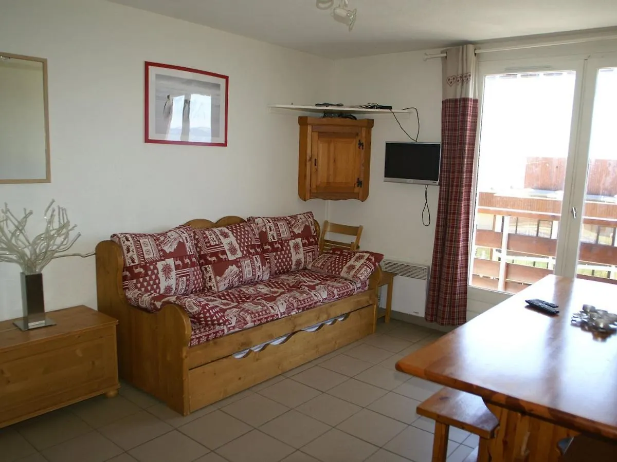 3 Pieces Au Pied Des Pistes Avec Balcon, Cuisine Equipee Et Casier A Skis - Fr-1-557-23 Les Adrets アパート